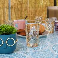 D A Sea Breeze Next to the sea