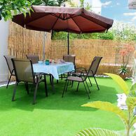 D A Sea Breeze Next to the sea