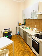 Happy House Hostel. Poznan