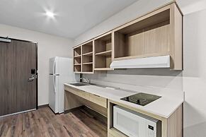 Woodspring Suites Gilbert - Mesa Gateway Airport