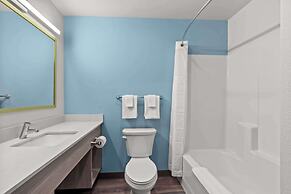 Woodspring Suites Gilbert - Mesa Gateway Airport