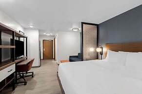 Everhome Suites Glendale Sports Entertainment District