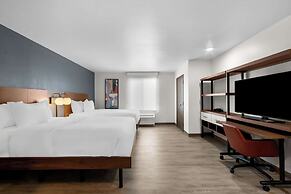 Everhome Suites Glendale Sports Entertainment District