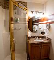 Alpenglow Three Bedroom Two Bath A15