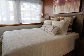 Alpenglow Three Bedroom Two Bath XL A16