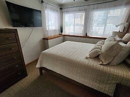 Alpenglow Three Bedroom Two Bath XL A16