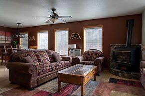 Alpenglow Three Bedroom Two Bath XL A17