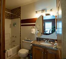 Alpenglow Three Bedroom Two Bath XL A17