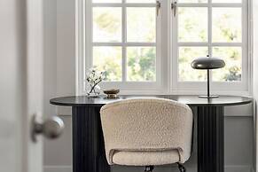 Bondi Junction Apartments by Urban Rest