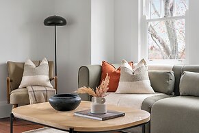 Bondi Junction Apartments by Urban Rest