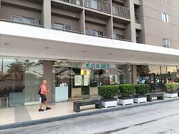 Shore2 Residences Tower2