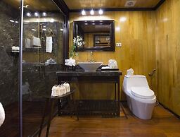 Hera Grand Luxury Cruise Ha Long Bay