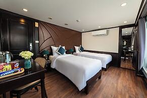 Amanda Cruise on Ha Long Bay