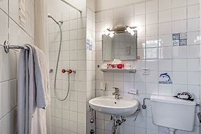 Chiasso Apartments 202