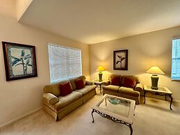 Grand Fabulous 4BR Pool Home Near Disney