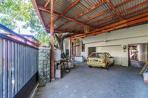 OYO Life 94040 Agung Home Stay