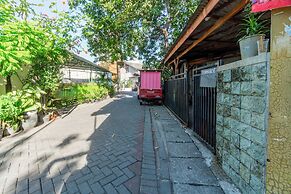 OYO Life 94040 Agung Home Stay