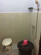 SPOT ON 94042 Homestay Rungkut Syariah