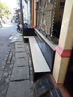 SPOT ON 94042 Homestay Rungkut Syariah