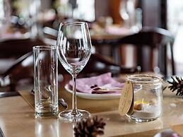 Hera Classic Boutique Cruise Ha Long Bay