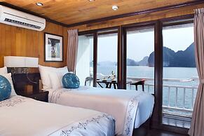 Hera Classic Boutique Cruise Ha Long Bay