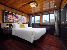 Hera Classic Boutique Cruise Ha Long Bay