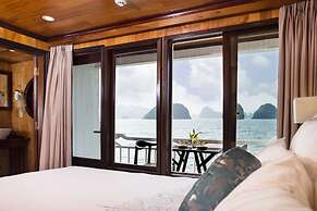 Hera Classic Boutique Cruise Ha Long Bay