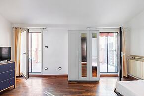 Studio Malcontenti con terrazzo