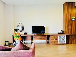ATP Galaxy Hotel & Apartment Danang