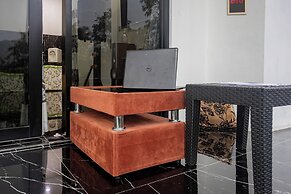 OYO 94049 Pondok Accilia