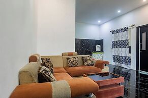 OYO 94049 Pondok Accilia