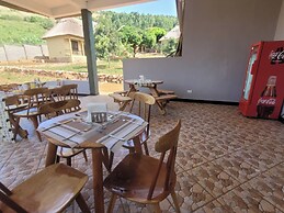Stevalyn's Ridge View Lodge