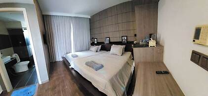 CHICHILL Hotel Riverside