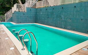 British County Resort