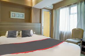 OYO 94052 Apartement Gateway Cicadas by Guling Property