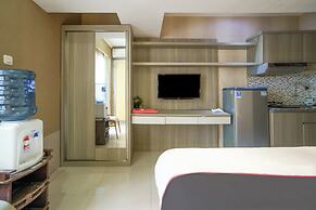 OYO 94052 Apartement Gateway Cicadas by Guling Property