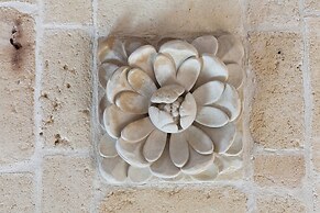 Palazzo Zimara Boutique Hotel