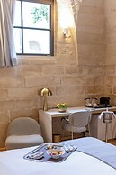 Palazzo Zimara Boutique Hotel