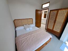 OYO 94026 Uma Arda Hometown