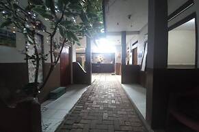 SPOT ON 94051 Mekar Guest House Syariah