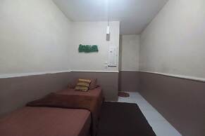 SPOT ON 94051 Mekar Guest House Syariah