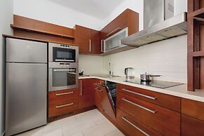 Asnyka Apartment Cracow by Renters