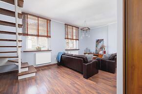 Asnyka Apartment Cracow by Renters