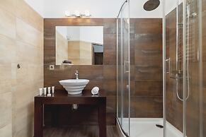 Asnyka Apartment Cracow by Renters