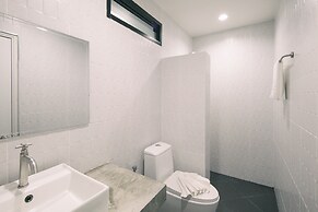 Chanakarn Pool Access Rawai