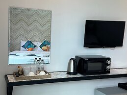 Chanakarn Pool Access Rawai