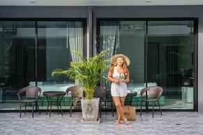 Chanakarn Pool Access Rawai