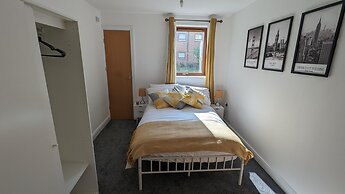 Greenhithe Flat-kent- 20 Mins to London-petsok