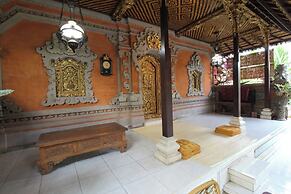 Capital O 94011 Binhari Guest House