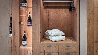 Mo.he Boutique Hotel